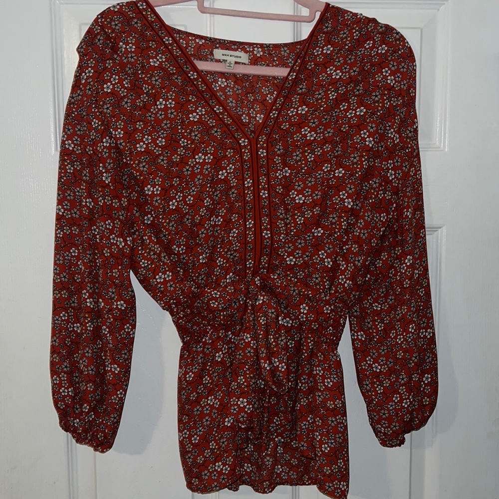 floral blouse